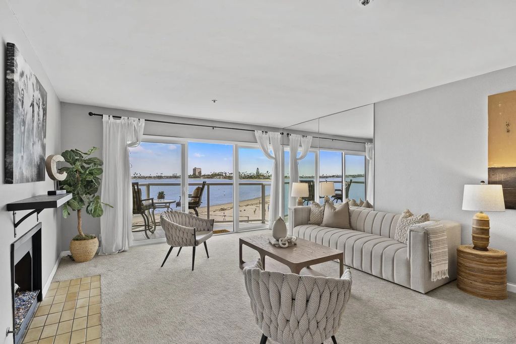 3888 Riviera Drive 202, PACIFIC BEACH