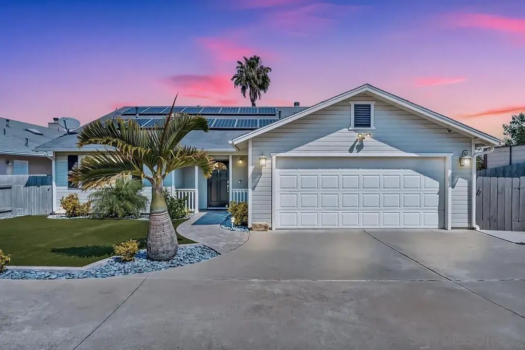 5151 Comanche Dr, La Mesa
