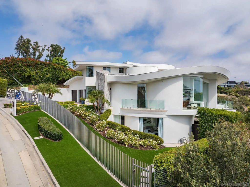 6125 Terryhill Drive, La Jolla