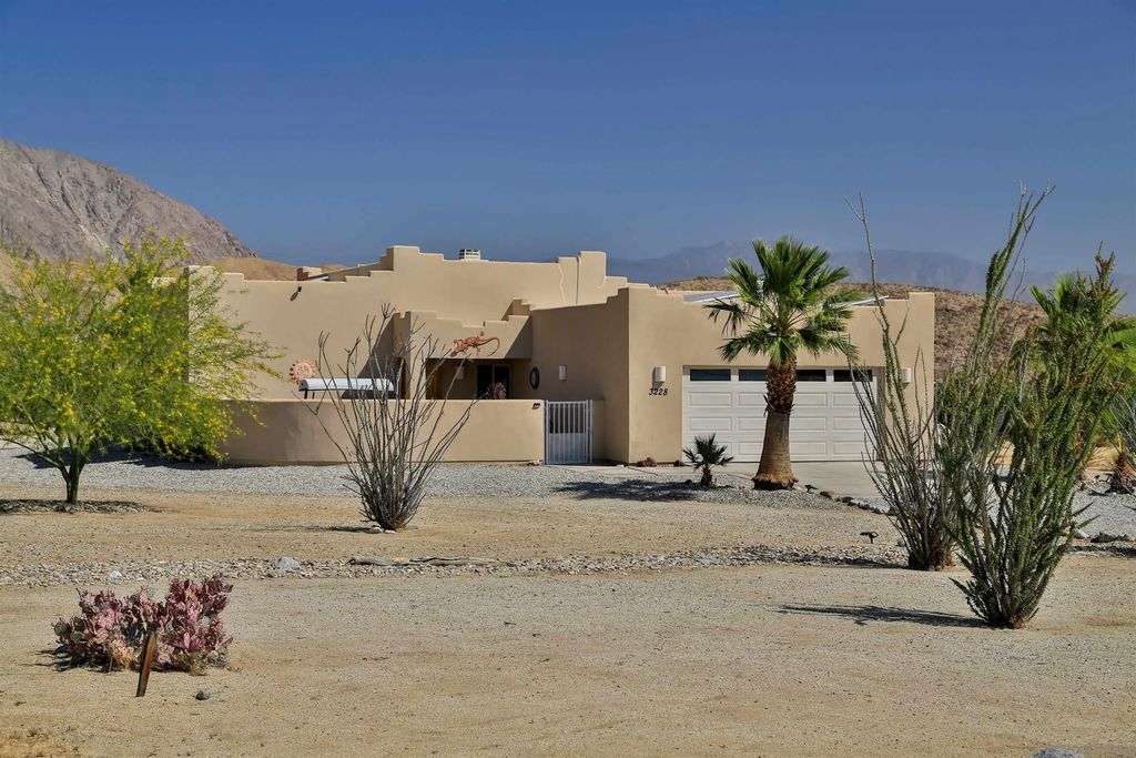 3228 Broken Arrow Rd, Borrego Springs
