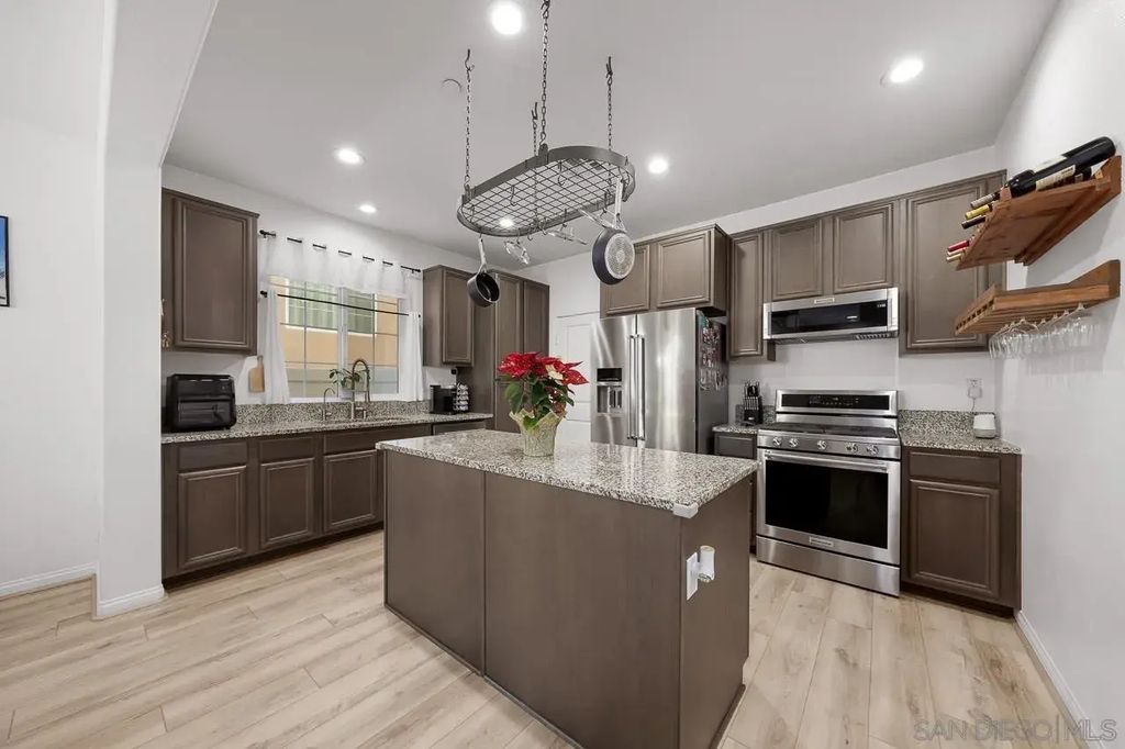 1705 Pantai Ave, Chula Vista