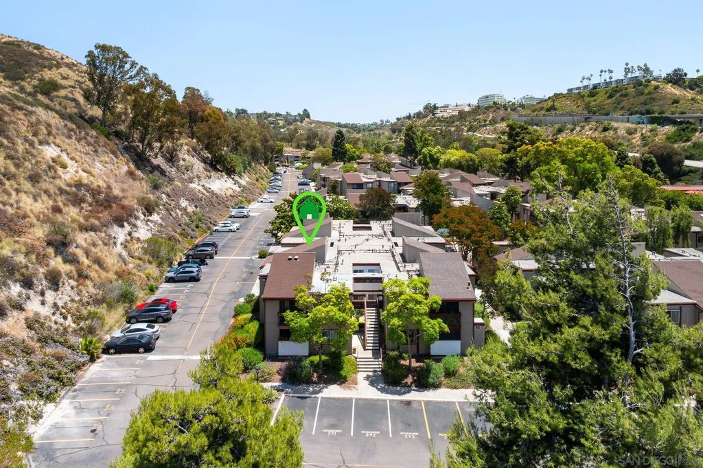 5422 Adobe Falls 10, Allied Gardens