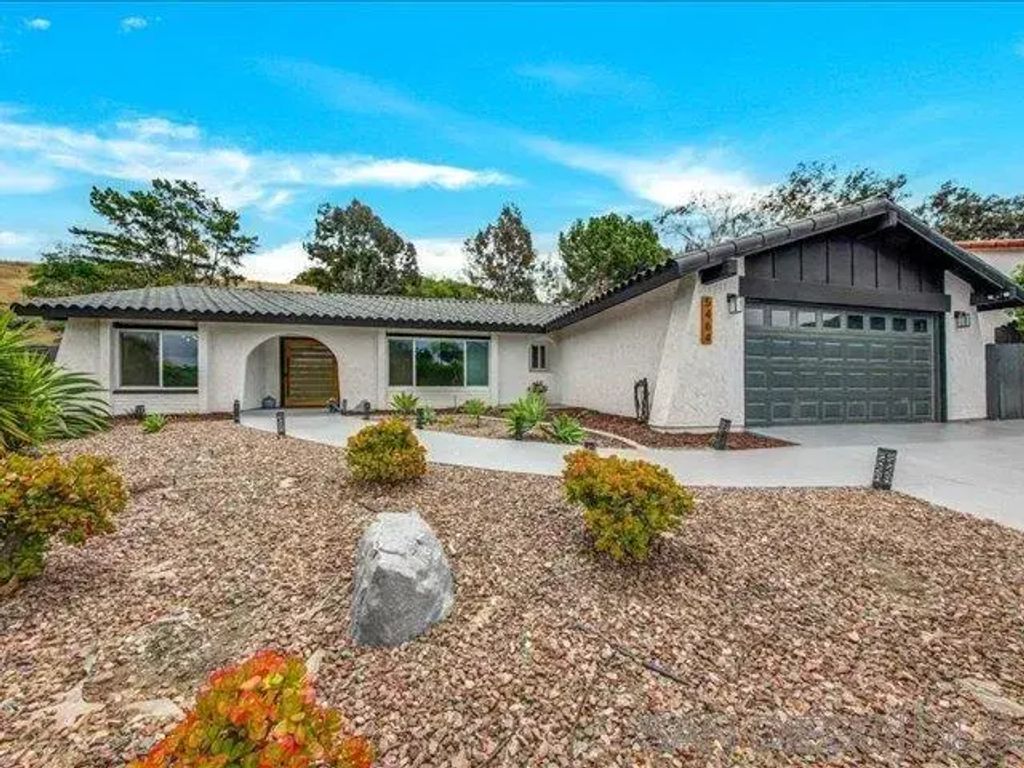 5464 Horse Ridge Way, Bonita