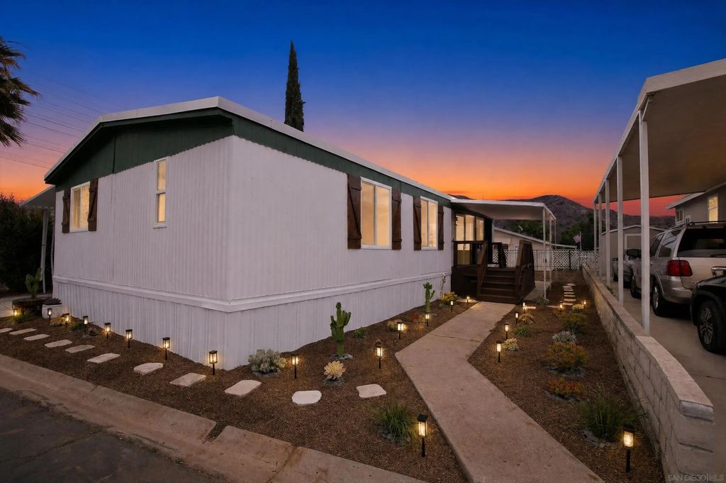 10880 Ca-67 6, Lakeside