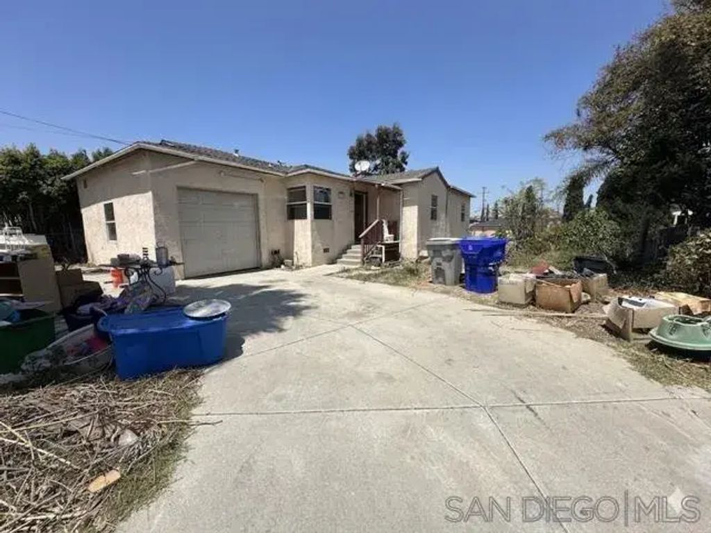 5228 San Bernardo Terrace, ENCANTO