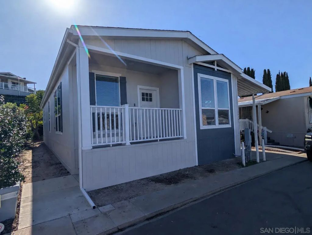 4898 1/2 Old Cliffs Rd, Del Cerro (337)