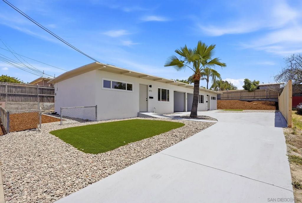 8115 8117 Helm, SAN DIEGO
