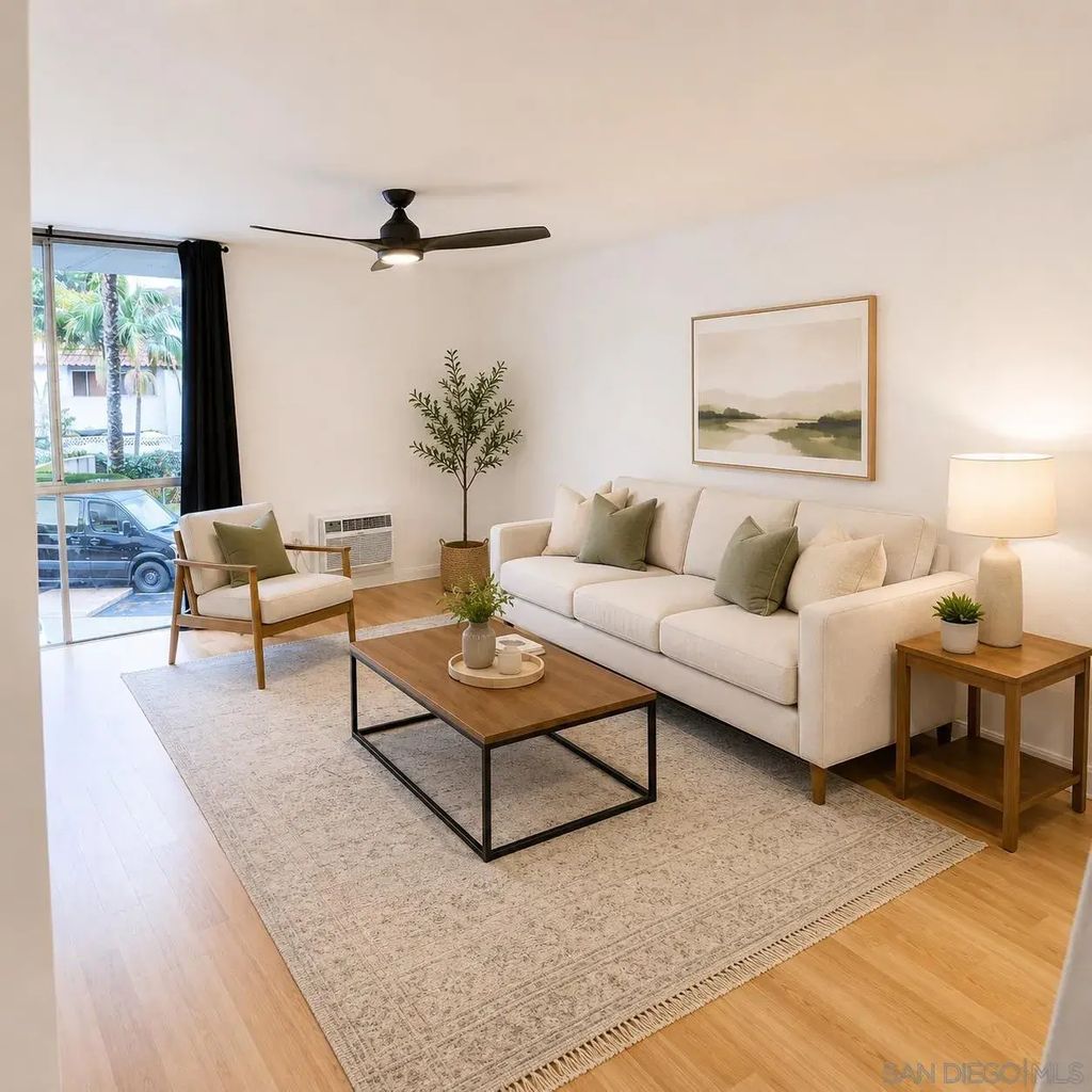 3050 Rue D'orleans 252, POINT LOMA