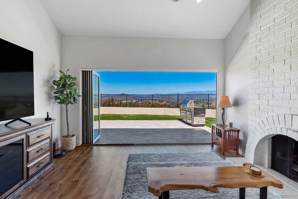 16396 Avenida Suavidad, RANCHO BERNARDO