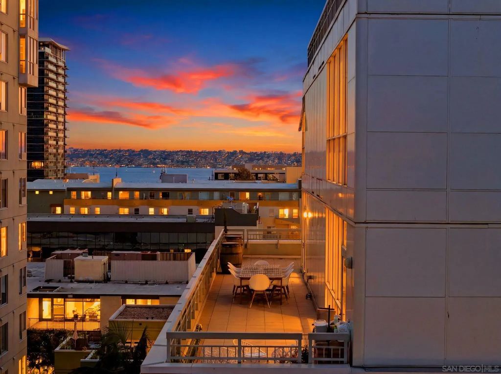 1580 Union 602, San Diego