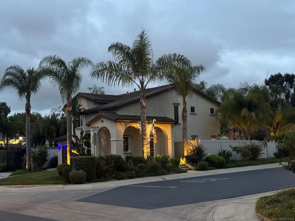 3985 Carino Way, Oceanside