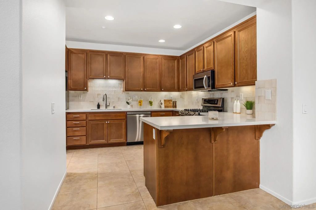 16913 Laurel Hill Ln 133, RANCHO BERNARDO