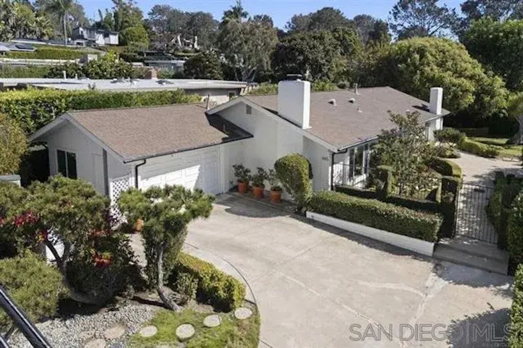 445 Avenida Primavera, Del Mar