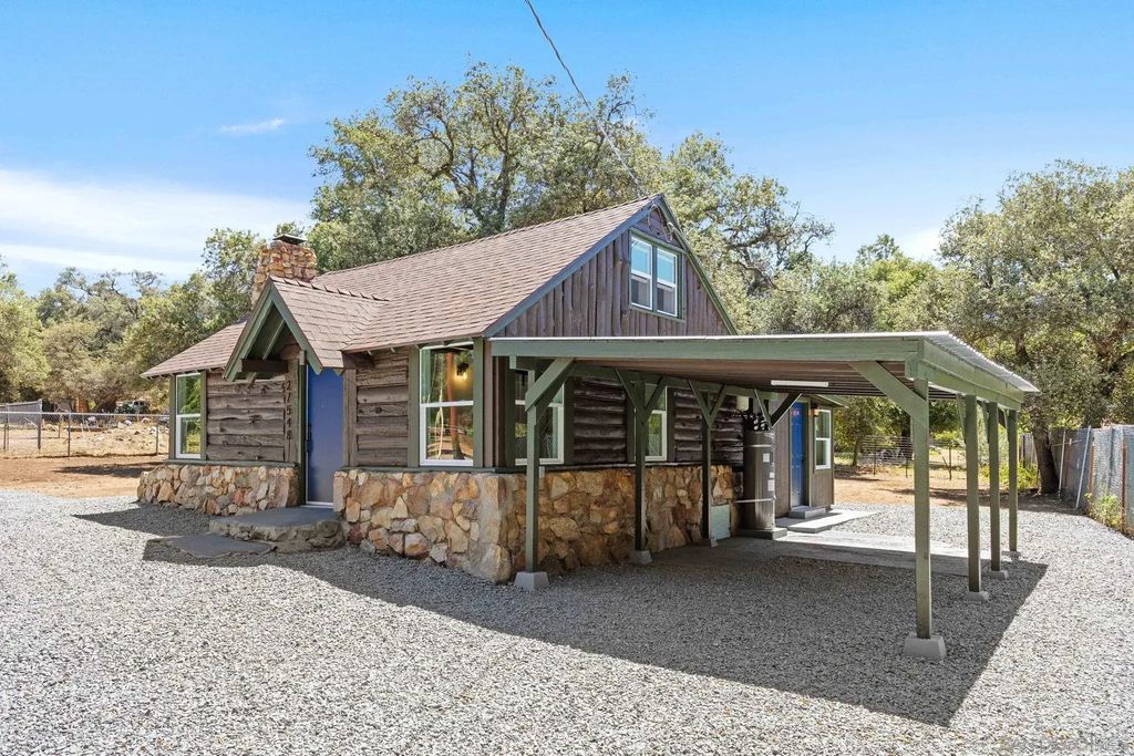 27548 Old Highway 80, Descanso