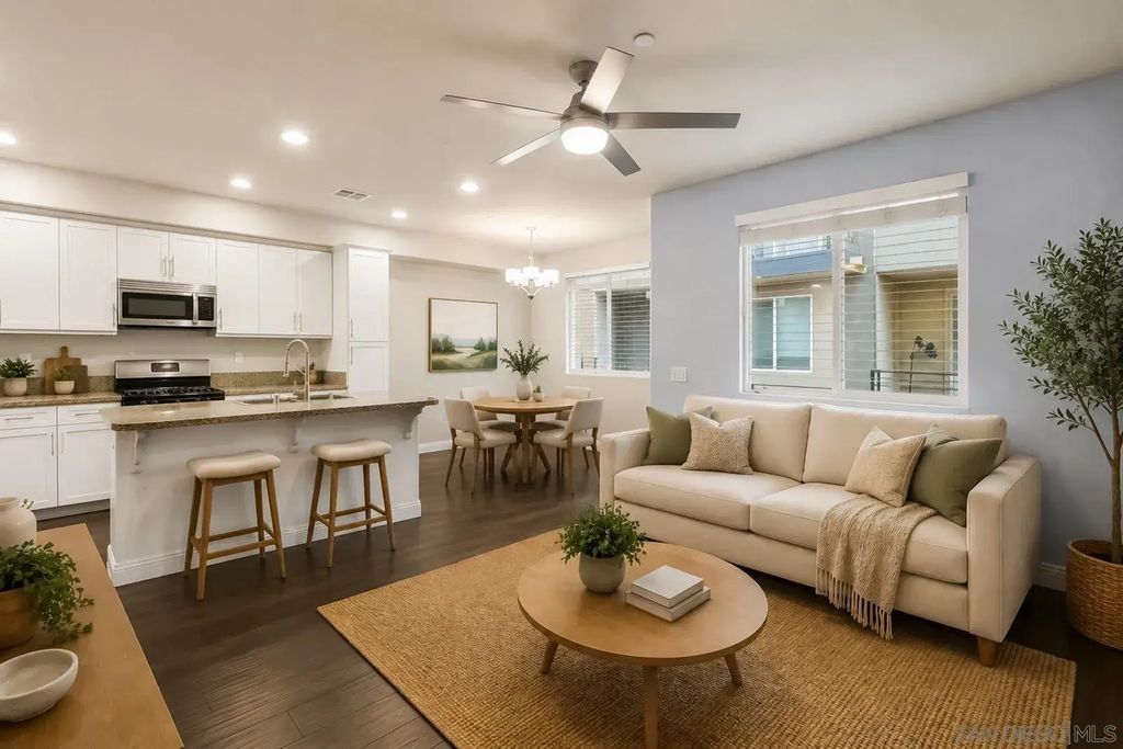 4541 Rainier 13, MISSION VALLEY