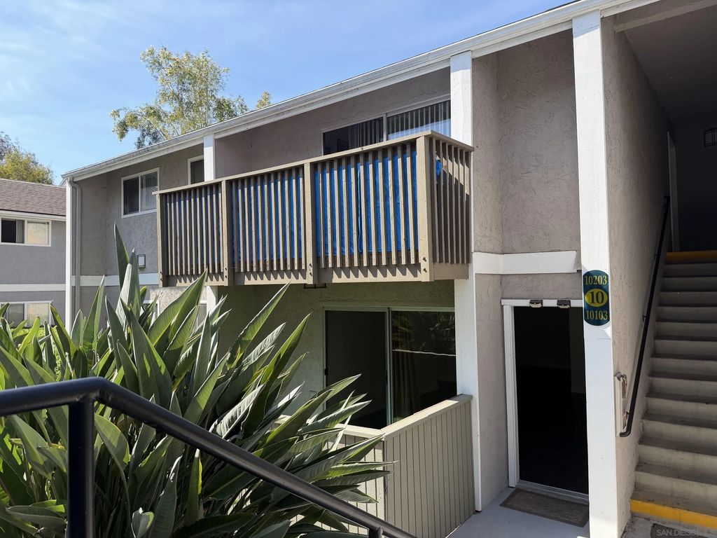 6333 College Grove Way 10103, COLLEGE GROVE