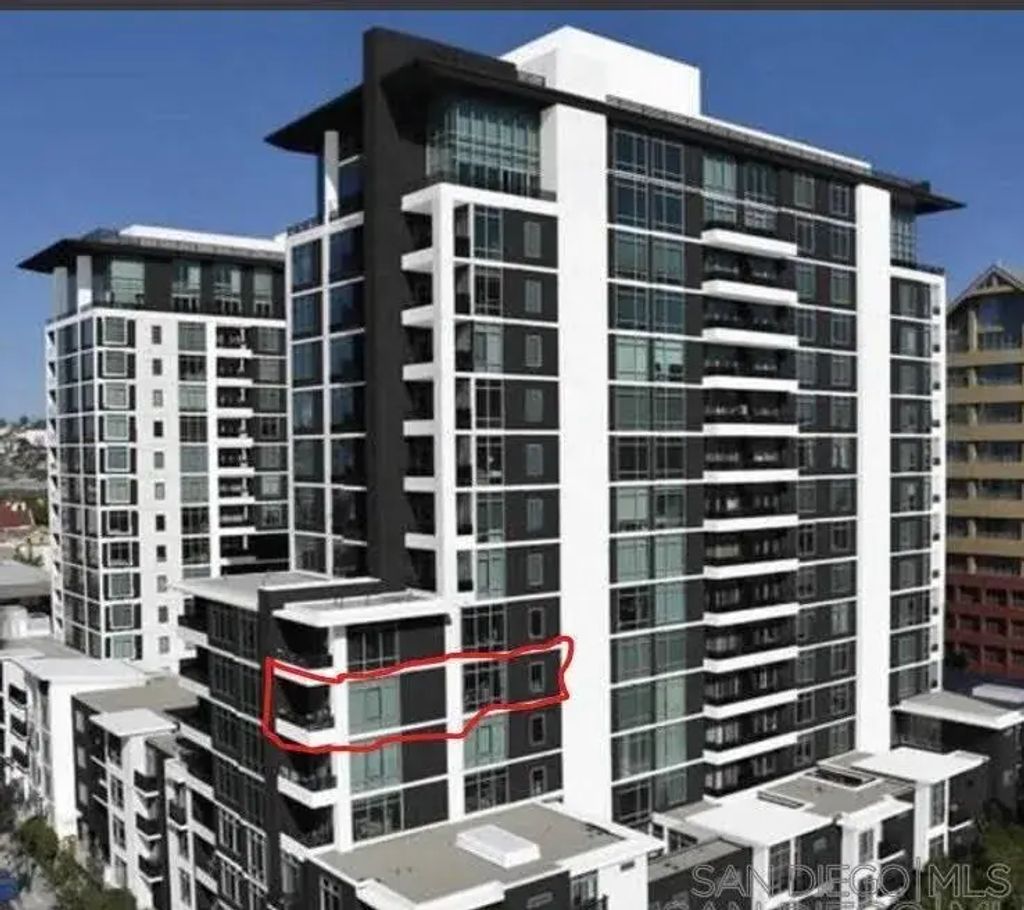 425 W Beech 804, DOWNTOWN