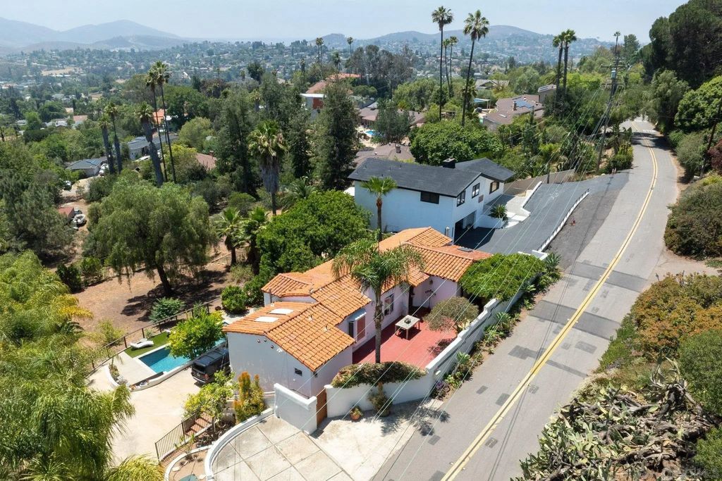 10735 Queen Avenue, La Mesa