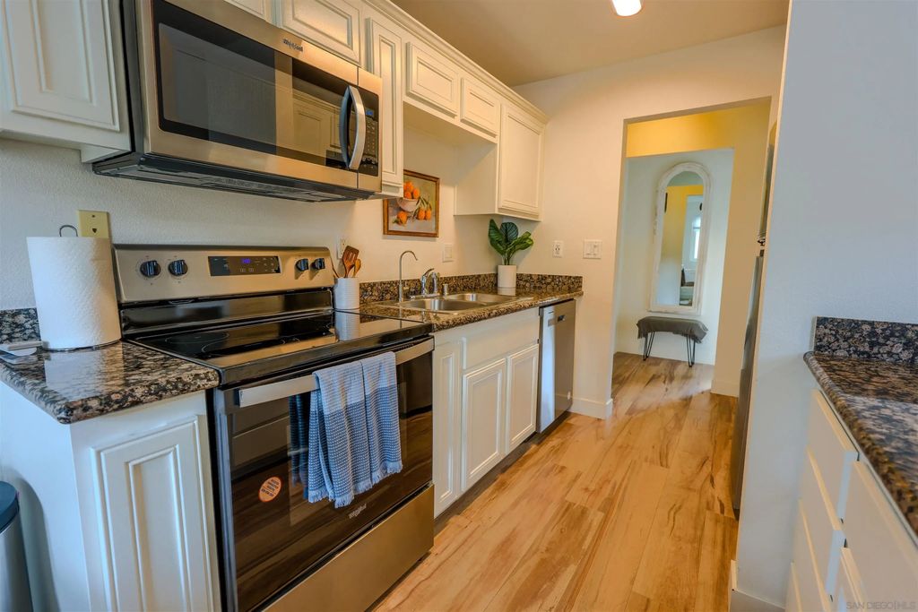 930 Peach Ave 2, El Cajon
