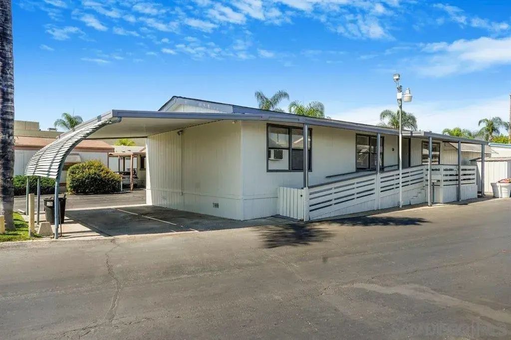 211 N Citrus Avenue #50, Escondido