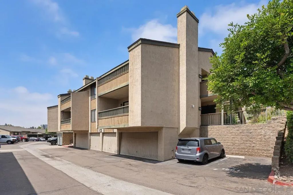7780 Parkway Dr 1403, La Mesa