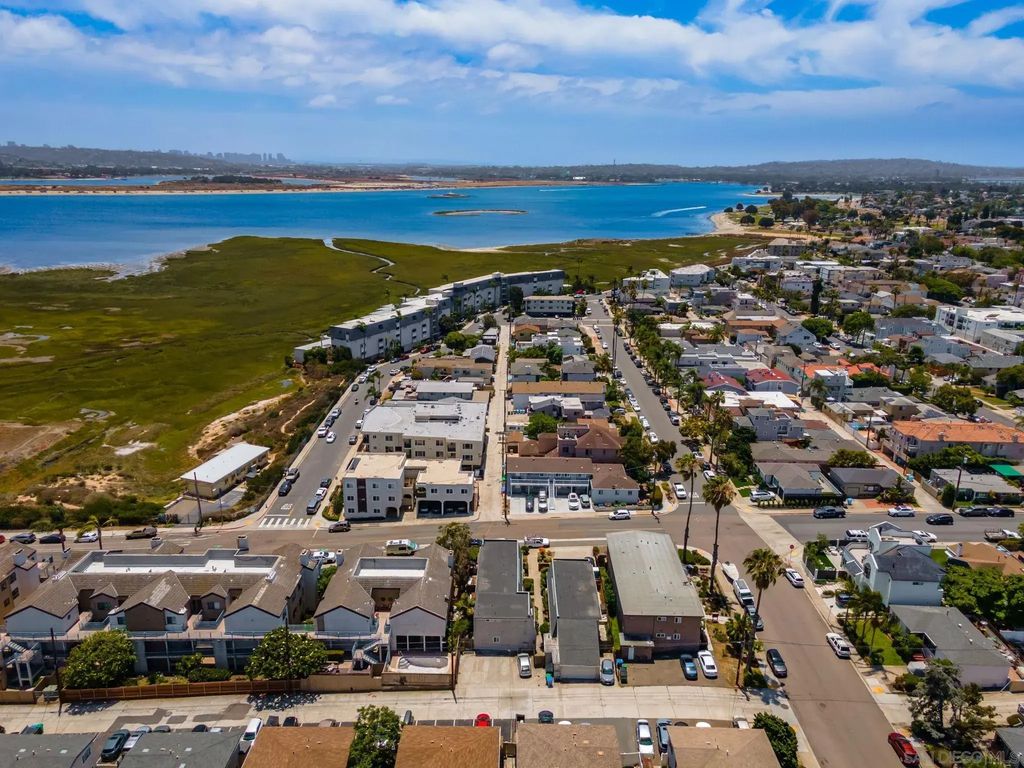 2018 Pacific Beach Drive 5, PACIFIC BEACH