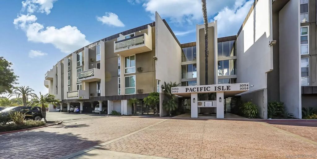 3050 Rue Dorleans 386, POINT LOMA