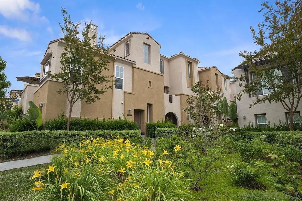 644 Hatfield Dr, San Marcos