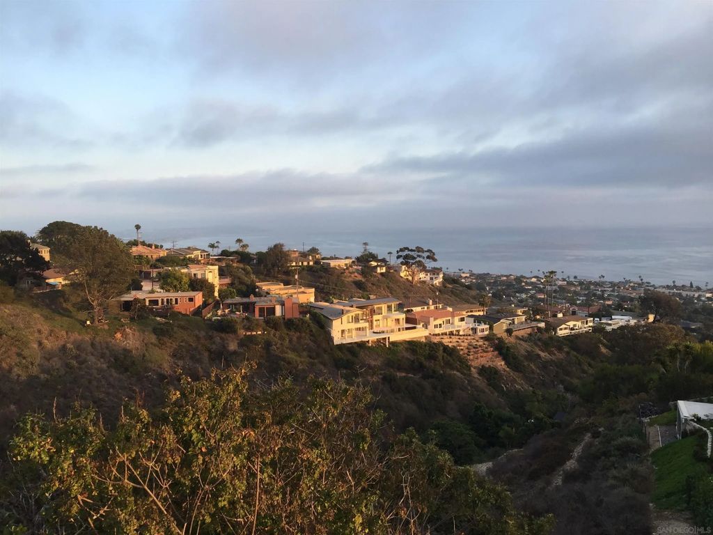 6131 Terryhill Drive, La Jolla