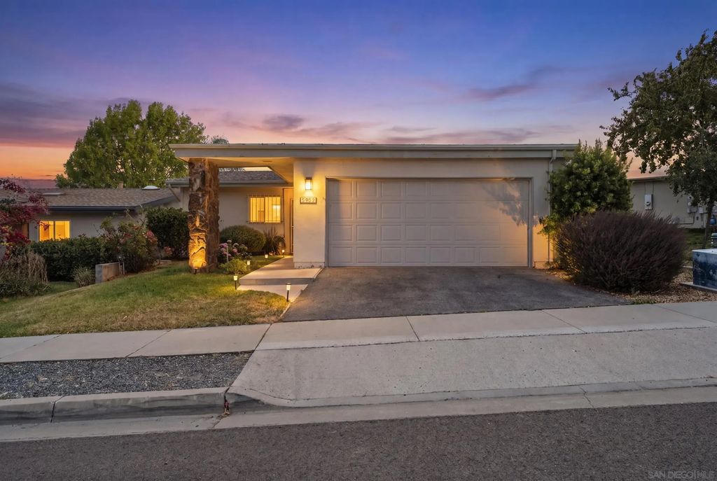 3902 N Vista Campana 9, Oceanside