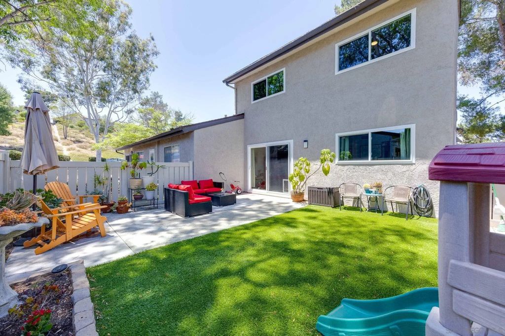 12310 Teri Dr, Poway