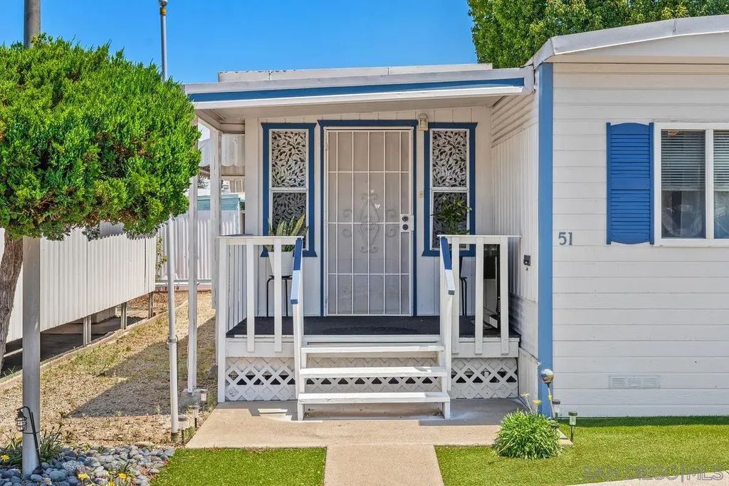 1285 E Washington 51, El Cajon