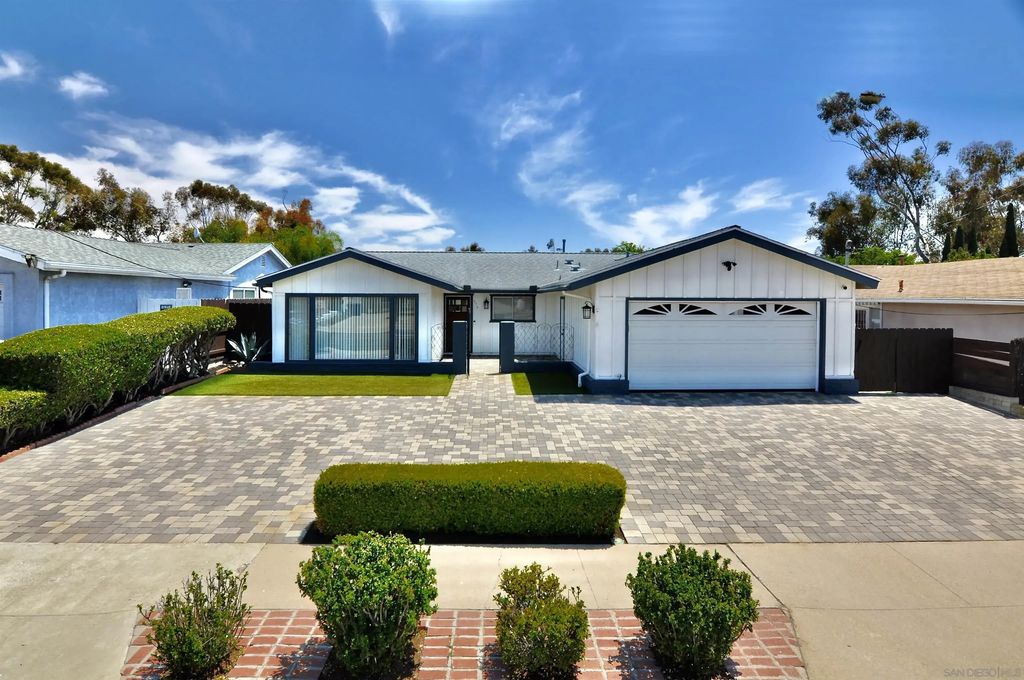 576 Douglas Street, Chula Vista