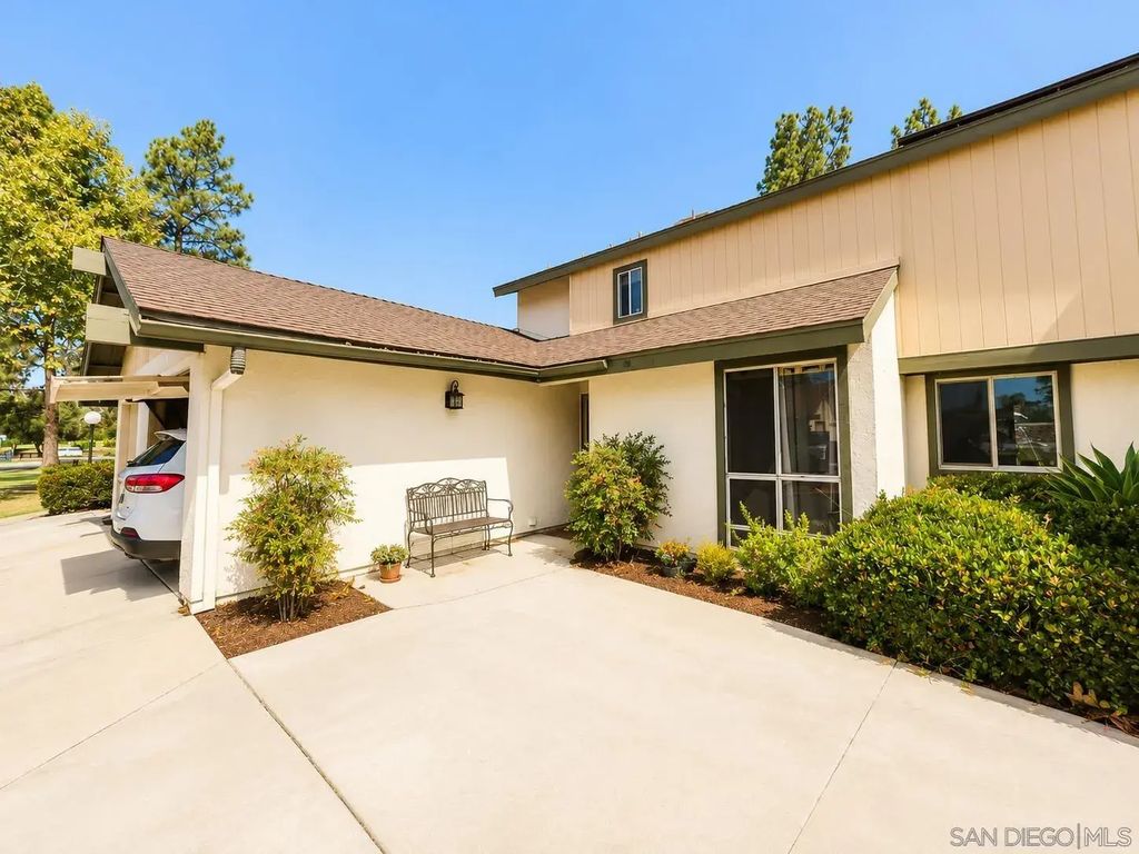 505 Smoketree Gln, Escondido