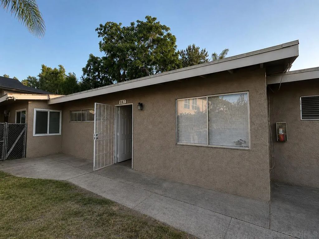 847 E Washington, Escondido