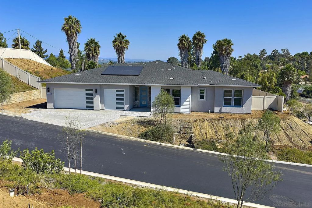 1748 Ishihara Rd, Vista
