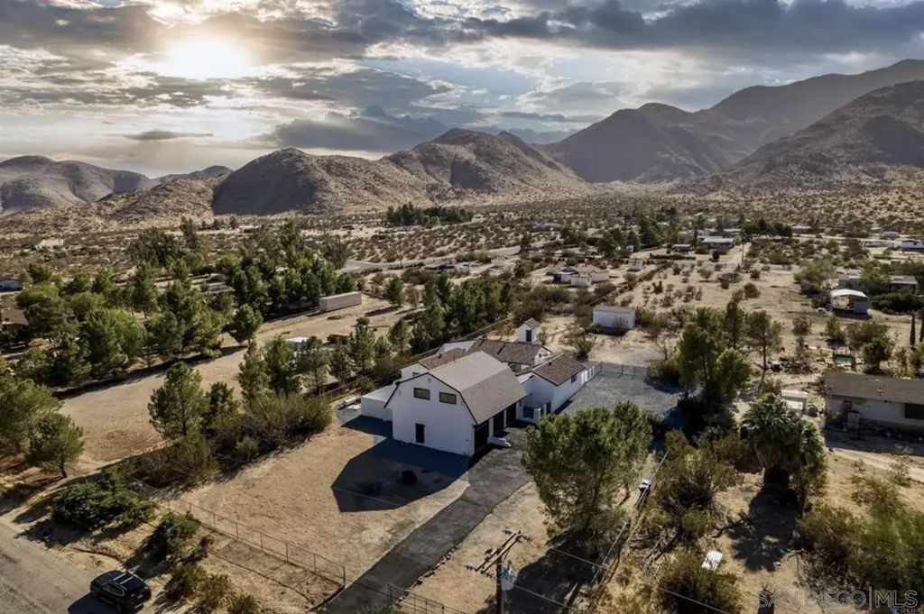 7452 Kickin Horse Trail, Julian