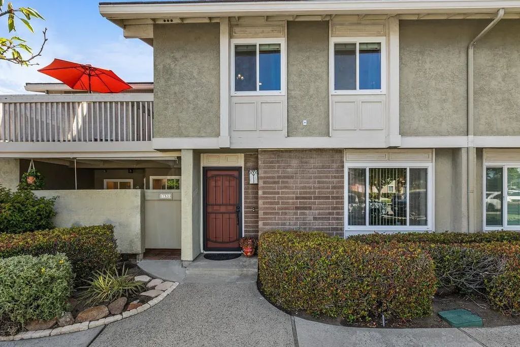 17533 Fairlie Rd, Rancho Bernardo