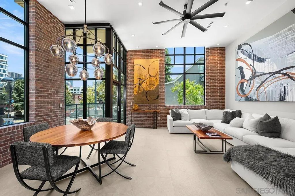555 Front Street 204, DOWNTOWN