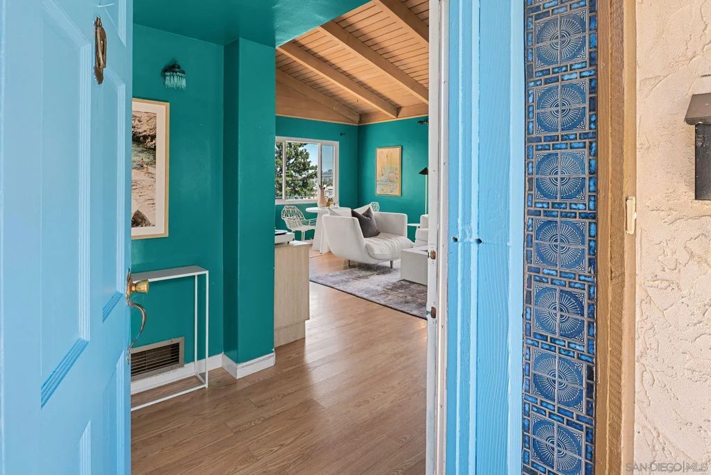 8500 Hillcrest, La Mesa