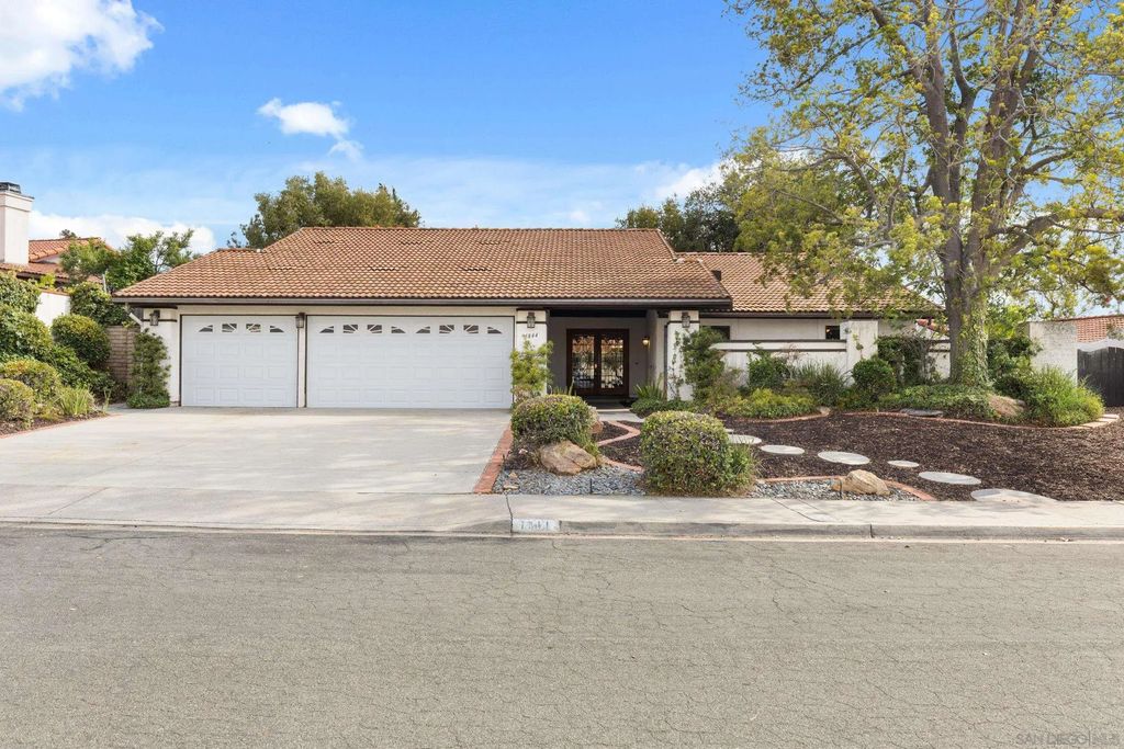 1844 Hacienda Dr., El Cajon
