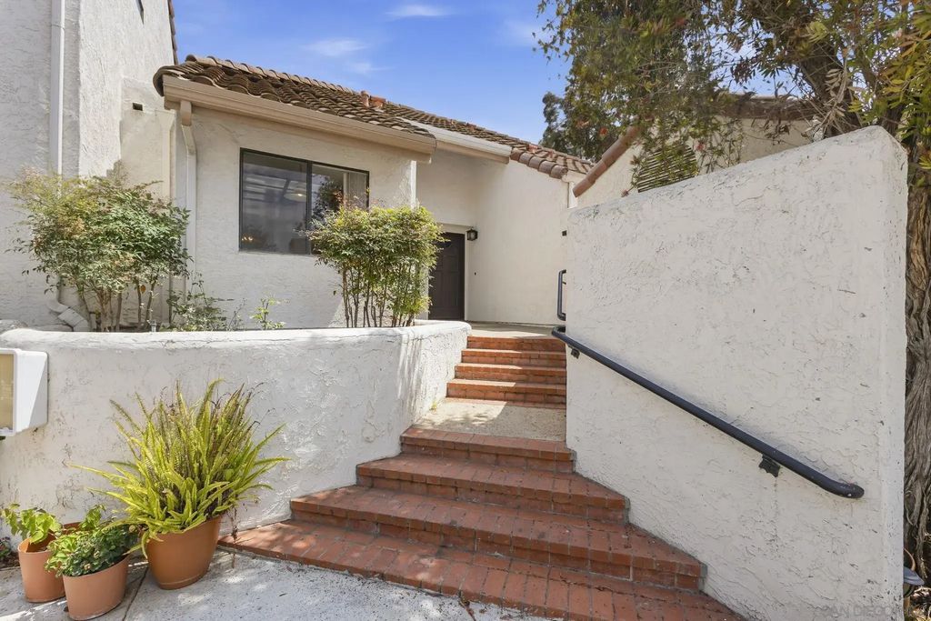 4576 Villas Drive, Bonita