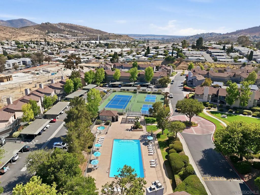 3003 Blue Oak Ct, Spring Valley