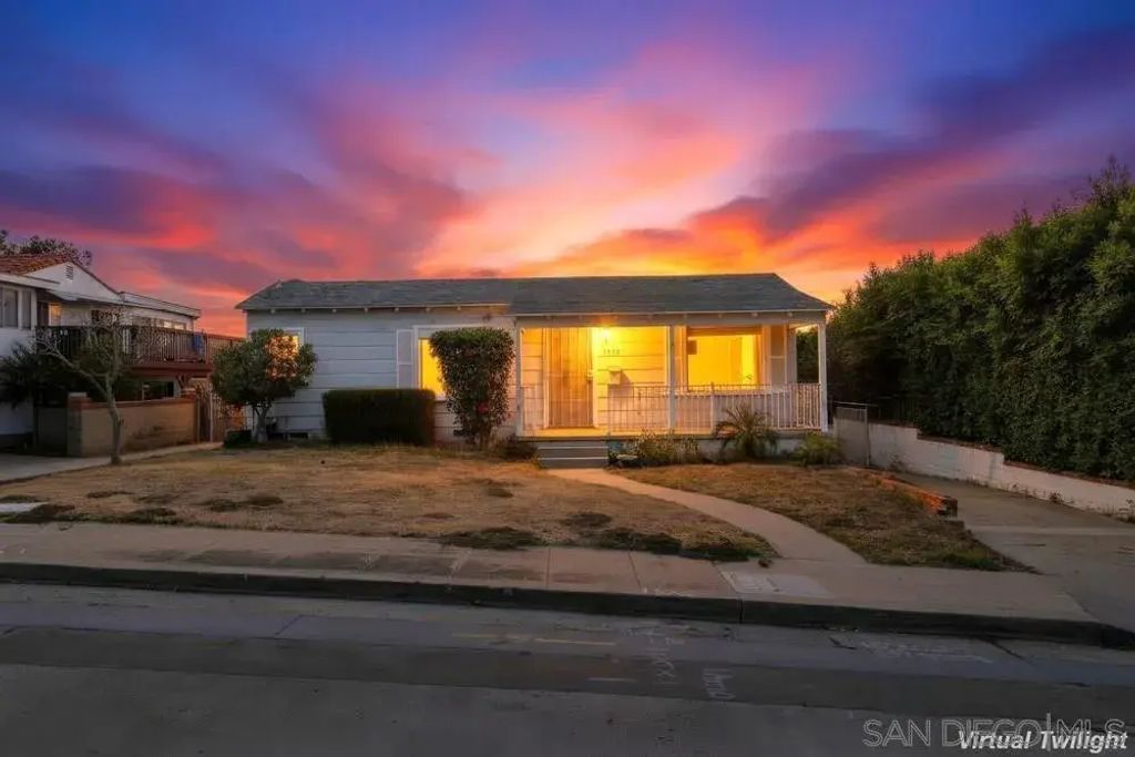 3328 Harbor View Dr, POINT LOMA