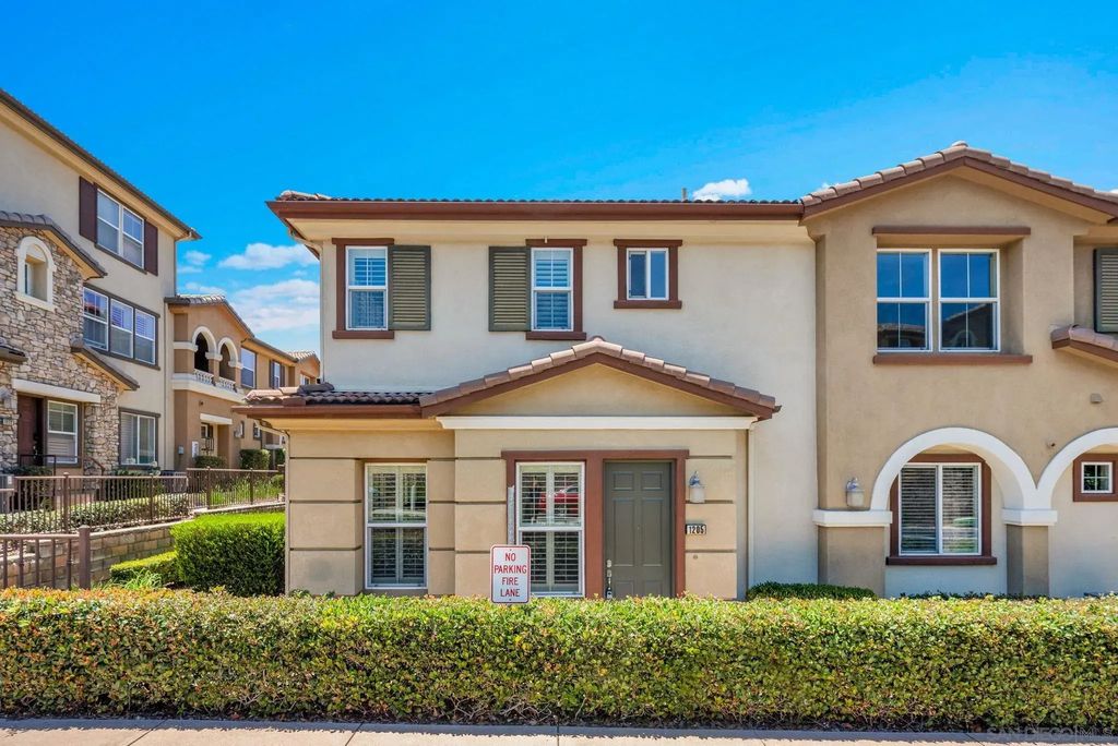 1205 Calabria St., Santee