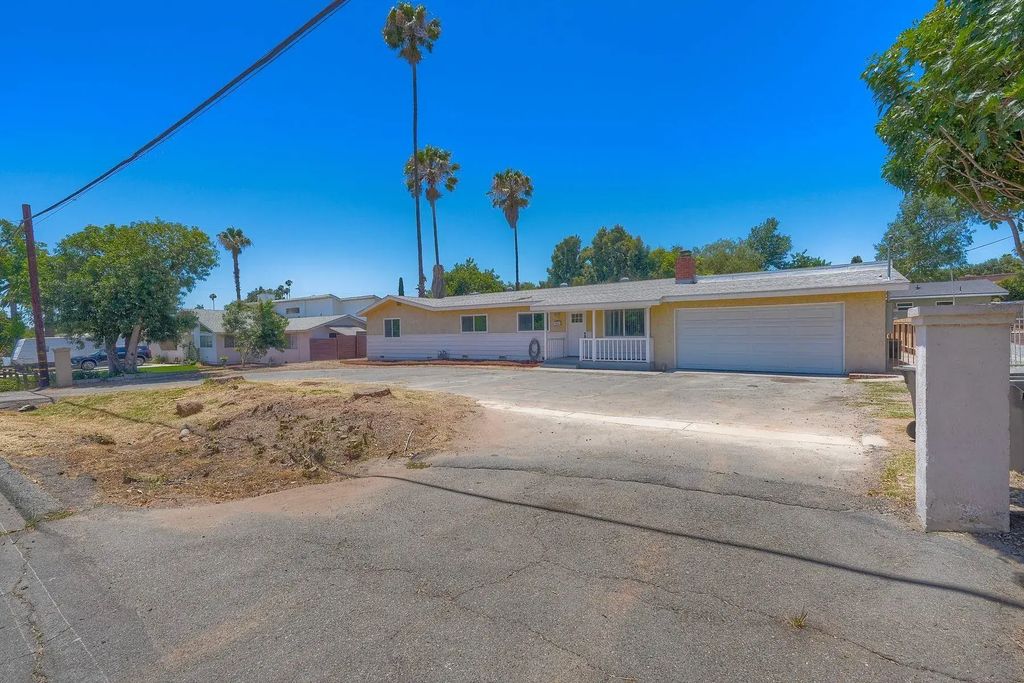 1921 Felicita Road, Escondido