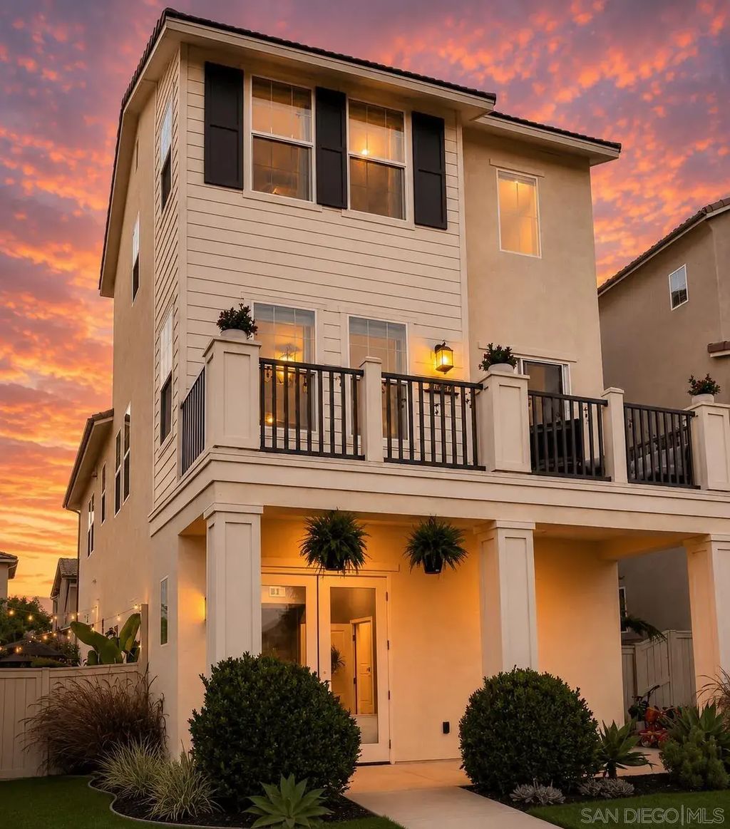 21516 Harmony Village Dr, Escondido