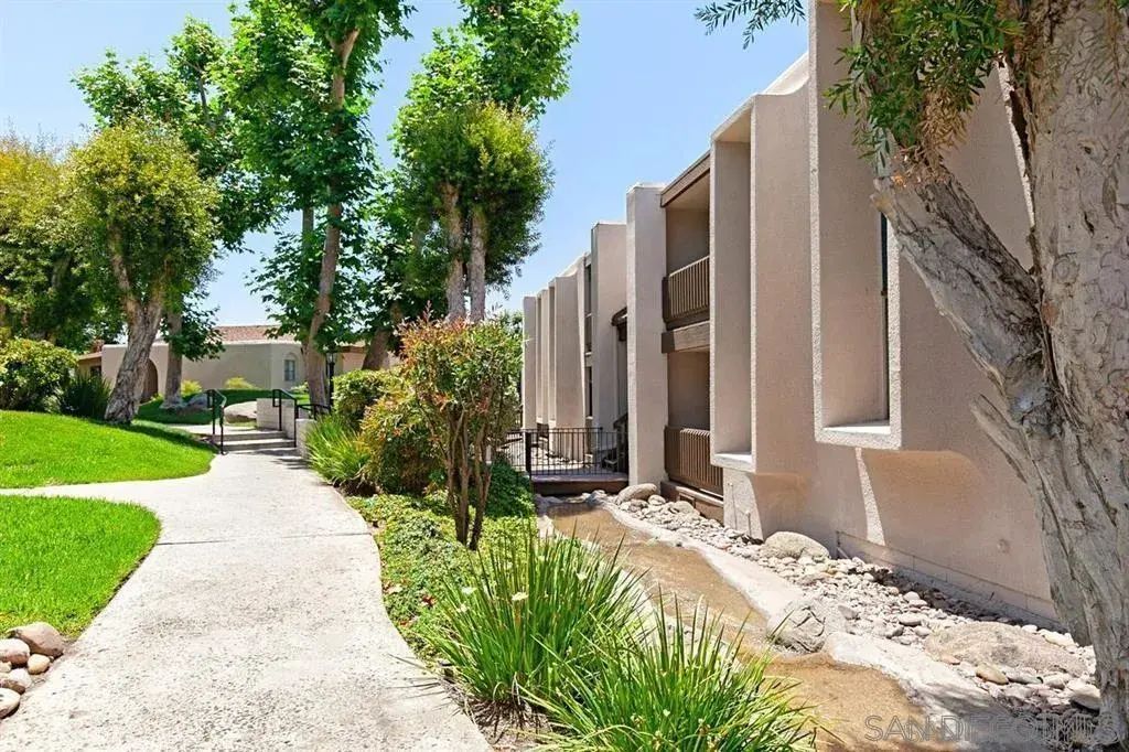 5350 Baltimore Dr. 12, La Mesa