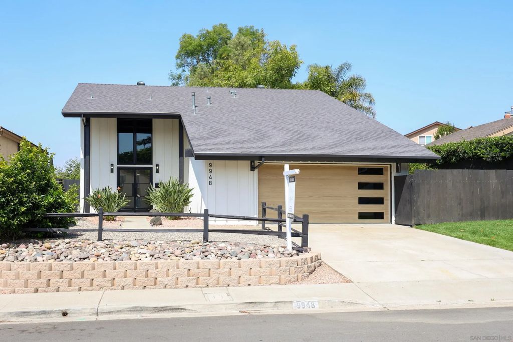9948 Courtyard Dr, SCRIPPS RANCH
