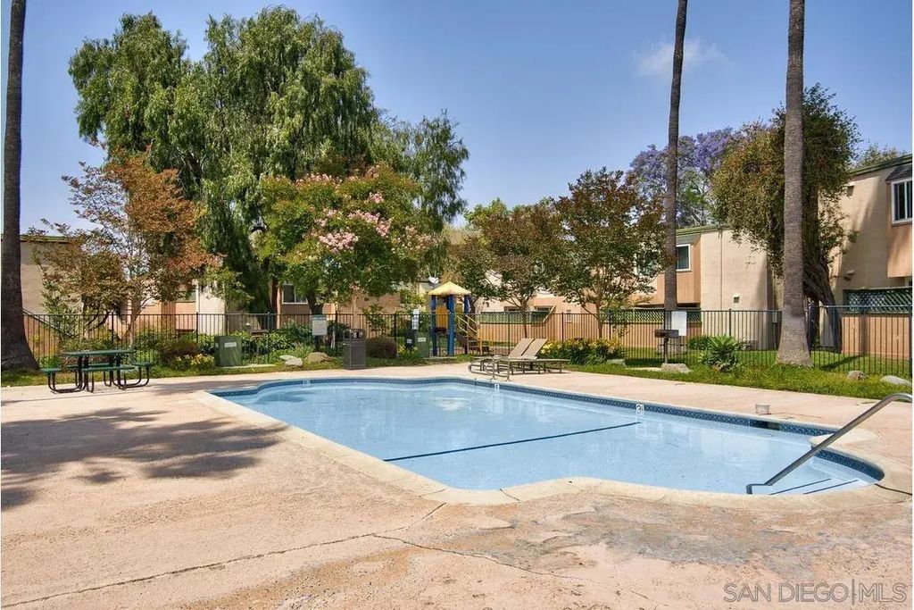 8761 Lake Murray Blvd 9, SAN CARLOS